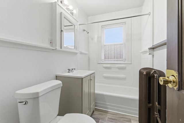 758 Reaney Avenue, Saint Paul, MN 55106