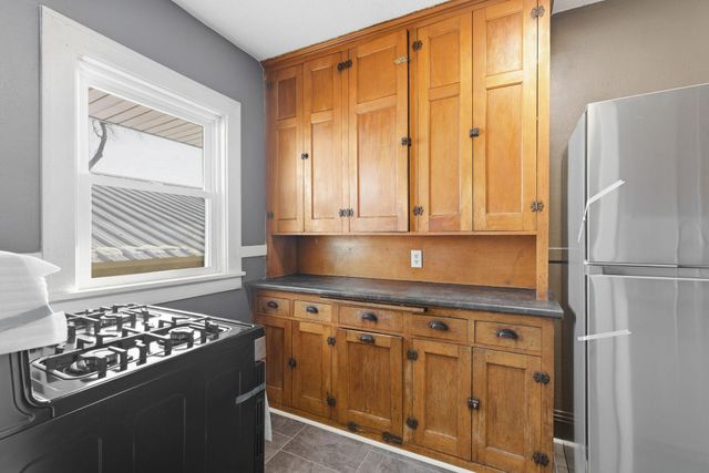758 Reaney Avenue, Saint Paul, MN 55106