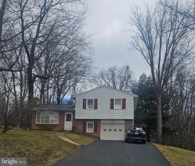 13392 SOUTH AVENUE, Blue Ridge Summit, PA 17214