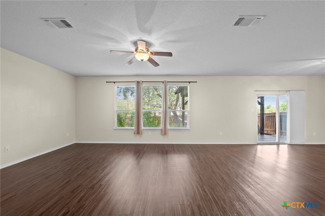 220 Hinge Creek, Cibolo, TX 78108