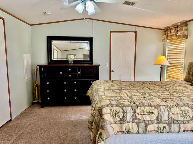 2305 SE 31st Street, Okeechobee, FL 34974