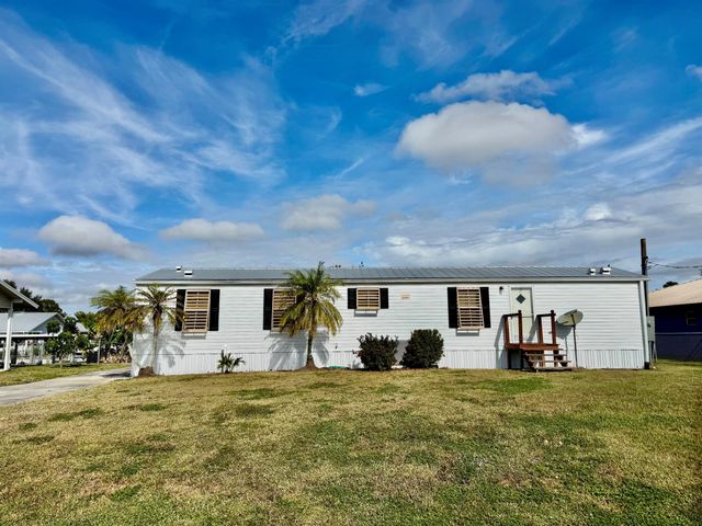 2305 SE 31st Street, Okeechobee, FL 34974