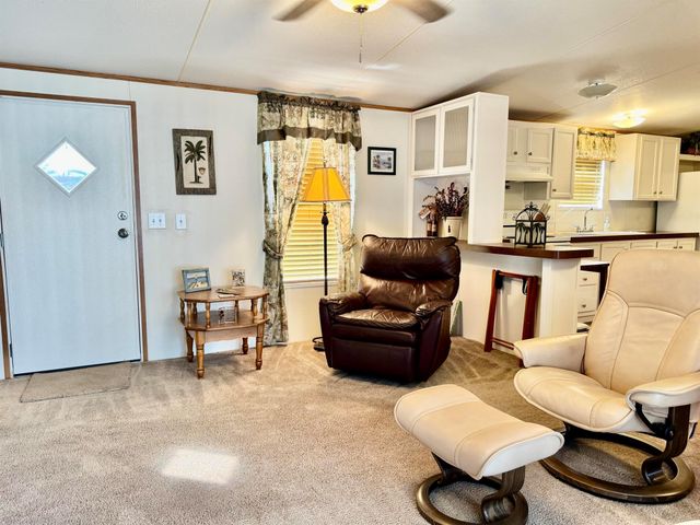 2305 SE 31st Street, Okeechobee, FL 34974