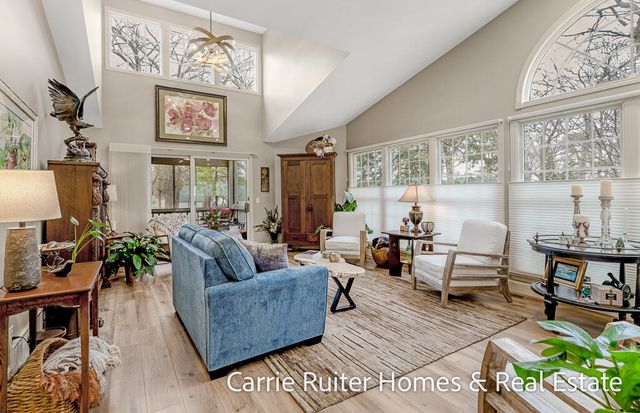 16919 Landing Lane, Ferrysburg City, MI 49456