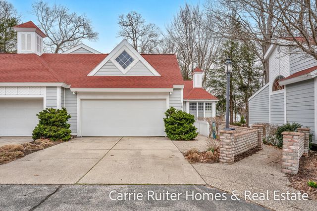 16919 Landing Lane, Ferrysburg City, MI 49456