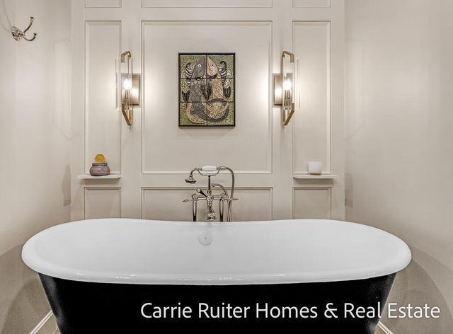 16919 Landing Lane, Ferrysburg City, MI 49456