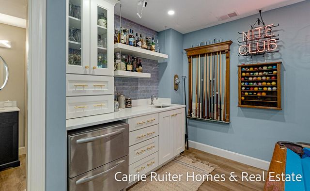 16919 Landing Lane, Ferrysburg City, MI 49456