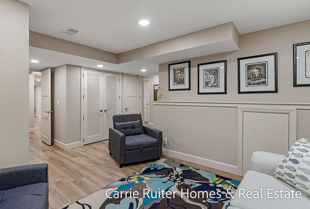 16919 Landing Lane, Ferrysburg City, MI 49456