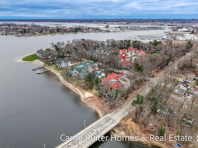 16919 Landing Lane, Ferrysburg City, MI 49456