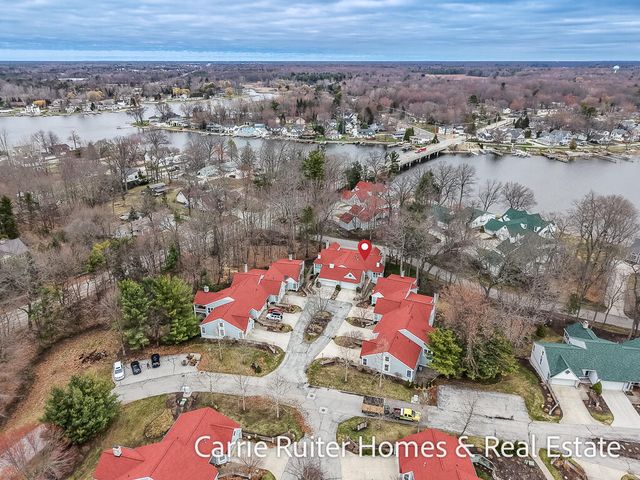 16919 Landing Lane, Ferrysburg City, MI 49456