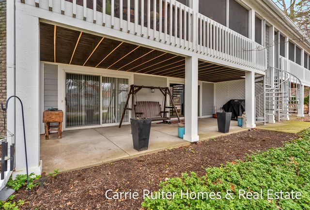 16919 Landing Lane, Ferrysburg City, MI 49456