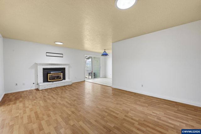 645 35th Av SE, Albany, OR 97322