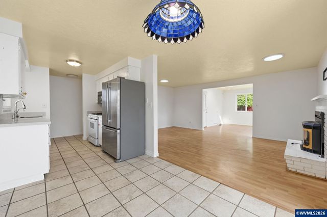 645 35th Av SE, Albany, OR 97322
