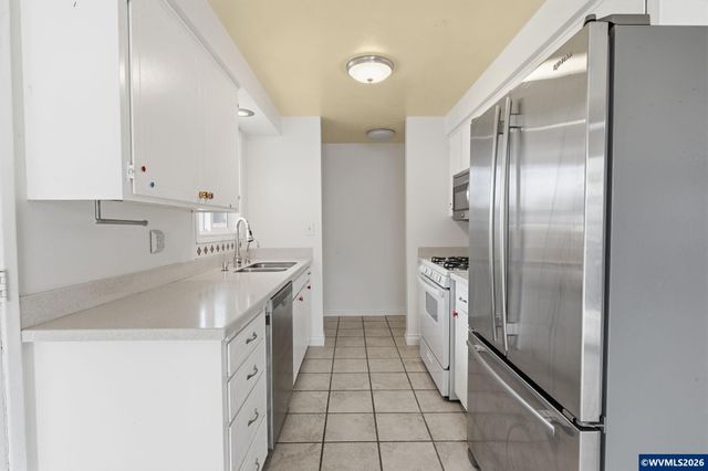 645 35th Av SE, Albany, OR 97322