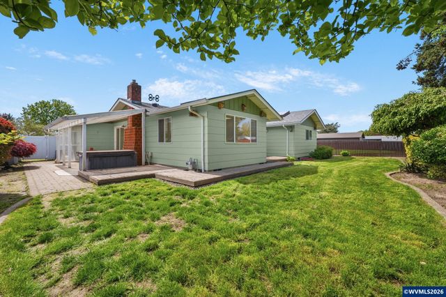 645 35th Av SE, Albany, OR 97322