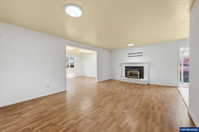 645 35th Av SE, Albany, OR 97322