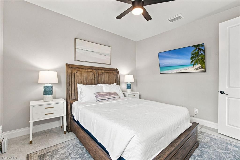 Image 32 of property listing at 2229 17th PL, Cape Coral, FL 33991