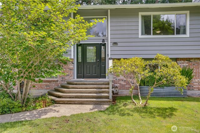 19026 63rd Street E, Lake Tapps, WA 98391