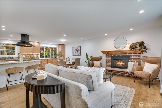 19026 63rd Street E, Lake Tapps, WA 98391