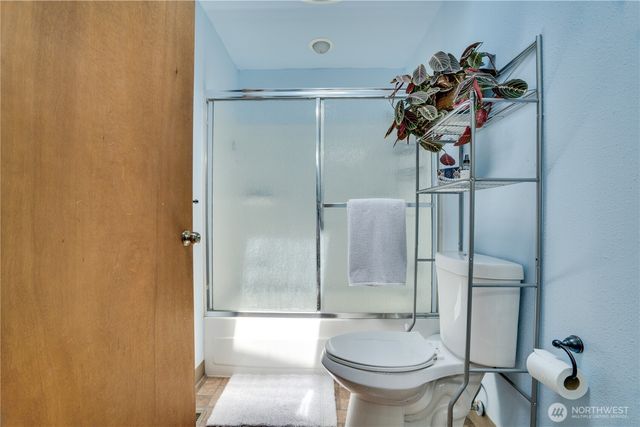 19026 63rd Street E, Lake Tapps, WA 98391