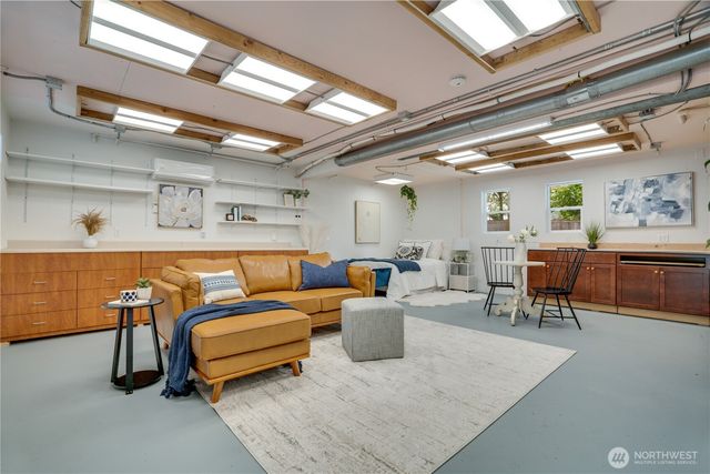19026 63rd Street E, Lake Tapps, WA 98391