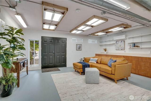 19026 63rd Street E, Lake Tapps, WA 98391
