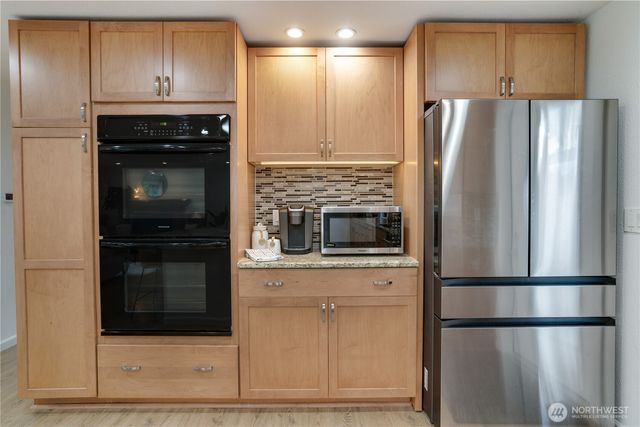 19026 63rd Street E, Lake Tapps, WA 98391