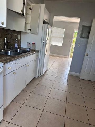 3723 NW 23rd Ave 2, Miami, FL 33142