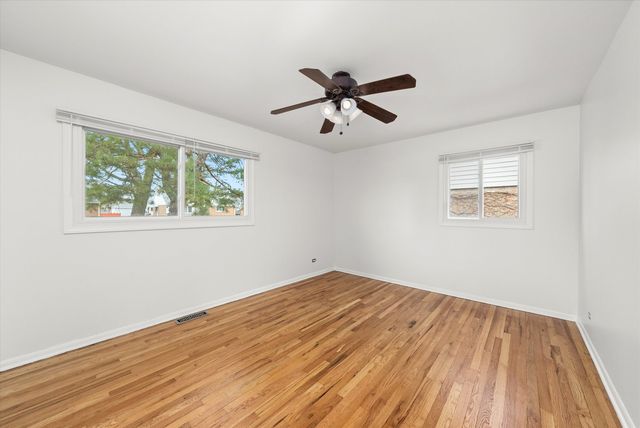 8719 Olympic Drive, Bridgeview, IL 60455