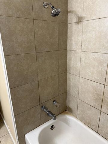407 Seabreeze Road E, Mobile, AL 36609