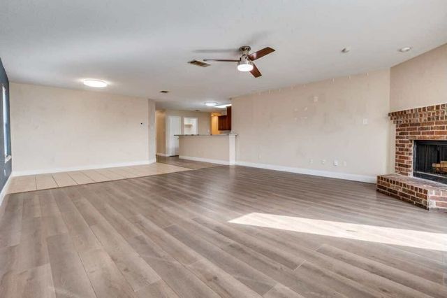 2118 Augusta Street, Lancaster, TX 75146
