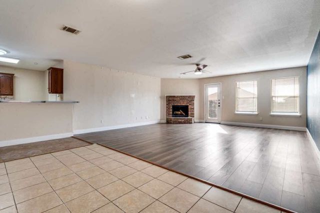 2118 Augusta Street, Lancaster, TX 75146