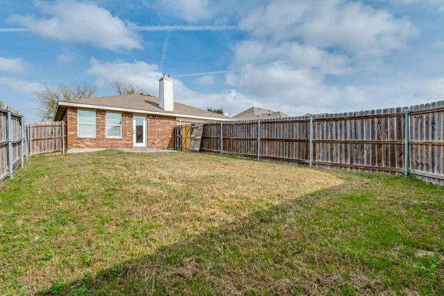 2118 Augusta Street, Lancaster, TX 75146