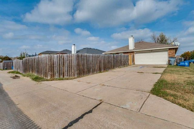 2118 Augusta Street, Lancaster, TX 75146