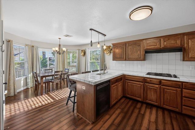 4122 W Fender Avenue, Fresno, CA 93722