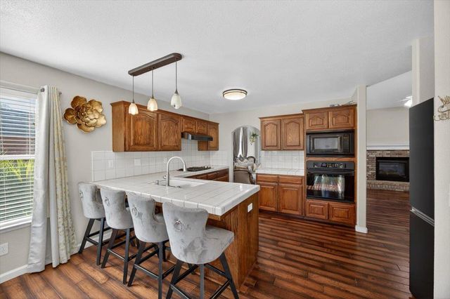 4122 W Fender Avenue, Fresno, CA 93722