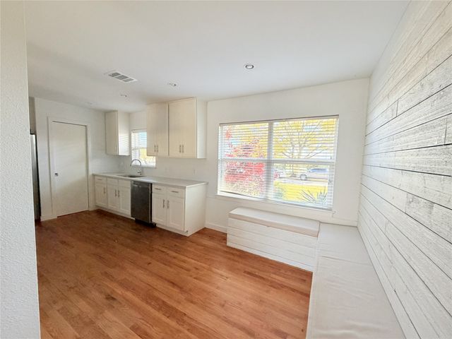 5907 Columbia Avenue, Dallas, TX 75214