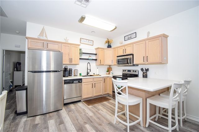 15209 S Padre Island Dr 403, Corpus Christi, TX 78418