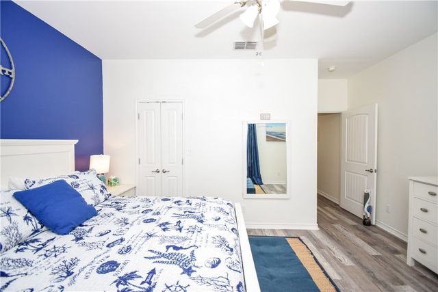 15209 S Padre Island Dr 403, Corpus Christi, TX 78418