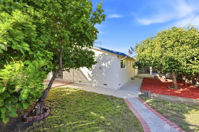 1825 Blue Spruce Court, Milpitas, CA 95035