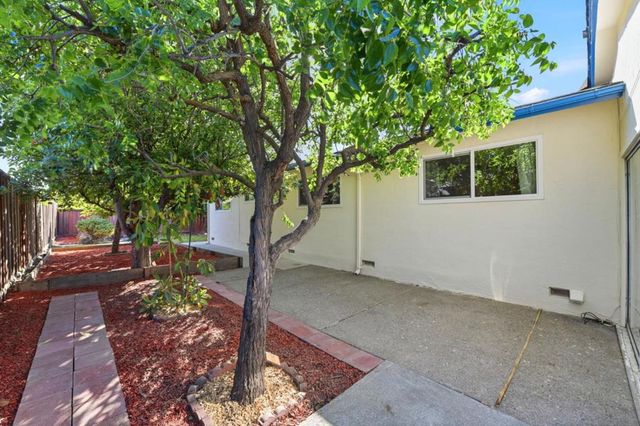 1825 Blue Spruce Court, Milpitas, CA 95035