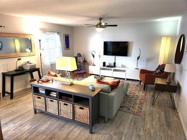 205 POMPANO DRIVE SE B, St Petersburg, FL 33705