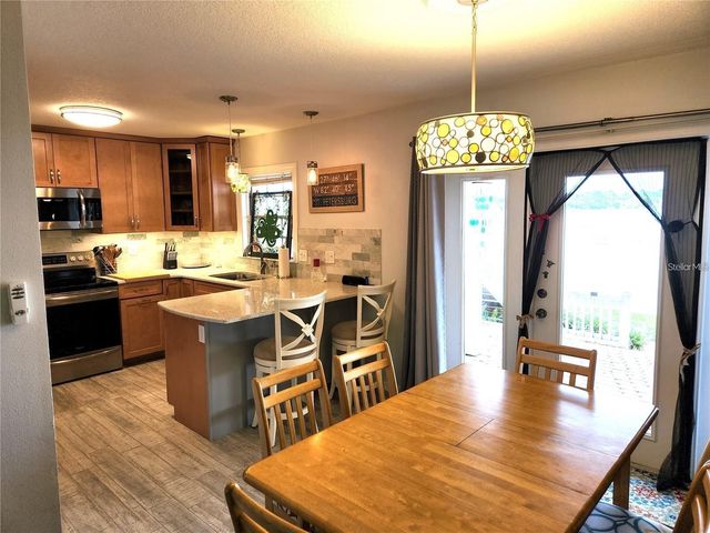 205 POMPANO DRIVE SE B, St Petersburg, FL 33705