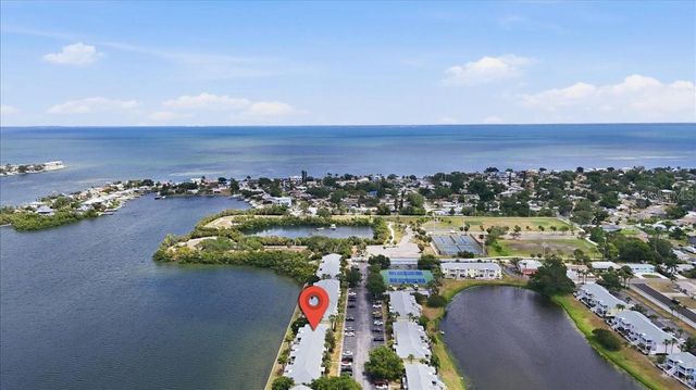 205 POMPANO DRIVE SE B, St Petersburg, FL 33705