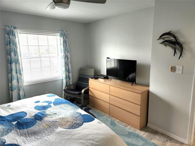 205 POMPANO DRIVE SE B, St Petersburg, FL 33705