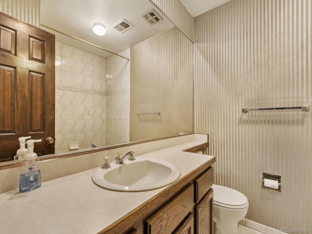 7509 S Trenton Court, Centennial, CO 80112