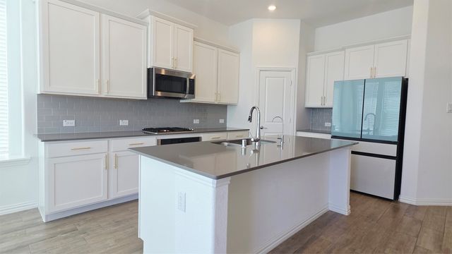 8104 Blue Heron Lane, Mckinney, TX 75071
