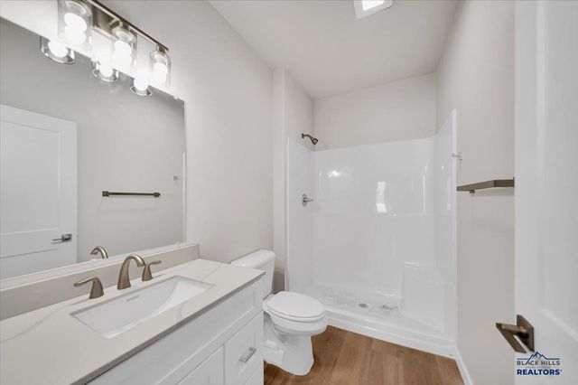 2527 HENNESSY DRIVE, Rapid City, SD 57701