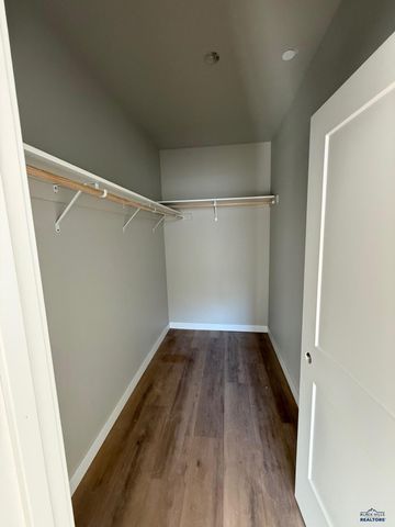 2527 HENNESSY DRIVE, Rapid City, SD 57701