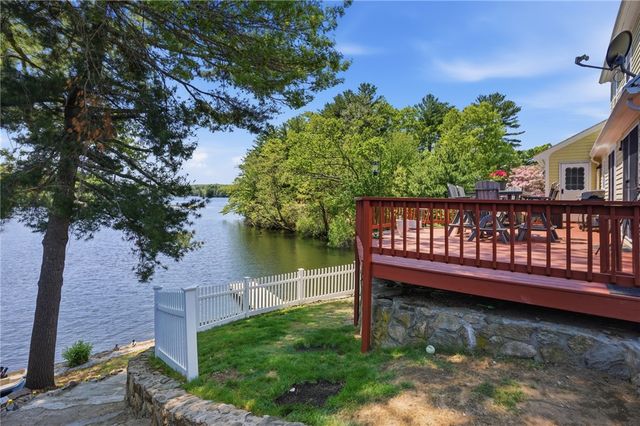 31 Beverly Circle, Smithfield, RI 02828